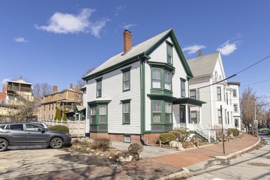 This beautifully maintained West End Victorian features - photo 1