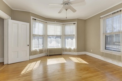 This beautifully maintained West End Victorian features - photo 8