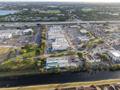 Premier Medical Office / Healthcare Facility opportunity in the - photo 2