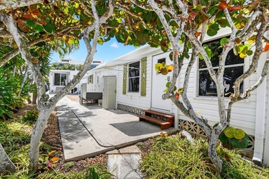Great location, steps to the ocean...clean and cozy with new - photo 2