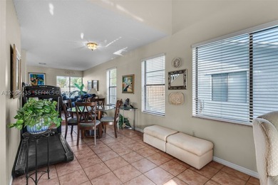 NO HOA !! Welcome to this beautifully maintained 4-bedroom, 2 - photo 6
