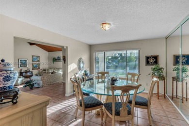 NO HOA !! Welcome to this beautifully maintained 4-bedroom, 2 - photo 9
