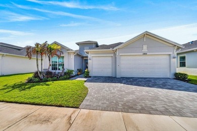 Discover the lakefront lifestyle you've been dreaming of in - photo 8