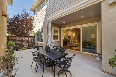 Experience elevated contemporary living in this stunning Victory - photo 9