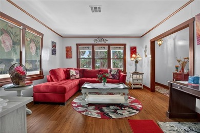 Timeless waterfront living meets coastal charm on Kings Bay - photo 3