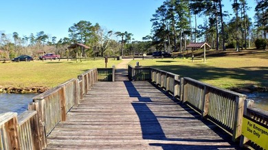 Lake Life offering city convenience! Seminole Ridge is located - photo 20