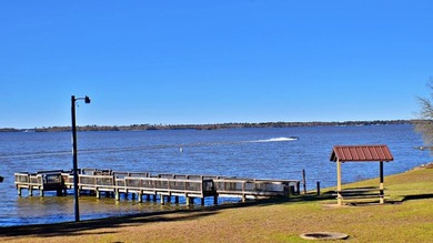 Lake Life offering city convenience! Seminole Ridge is located - photo 21