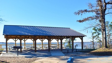 Lake Life offering city convenience! Seminole Ridge is located - photo 23