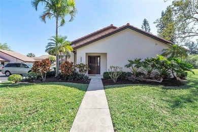 (private lake, pond, coastal) Condo For Sale in Deerfield Beach Florida