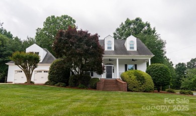 Lake Home Sale Pending in Cornelius, North Carolina