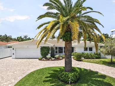 Beautifully updated home in fabulous community shows like a - photo 3
