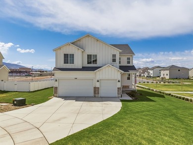 PRICED BELOW MARKET VALUE TO SELL QUICKLY! Sellers are open to - photo 3