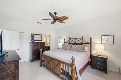Immaculately maintained + bright, this airy 2/2 waterfront villa - photo 20