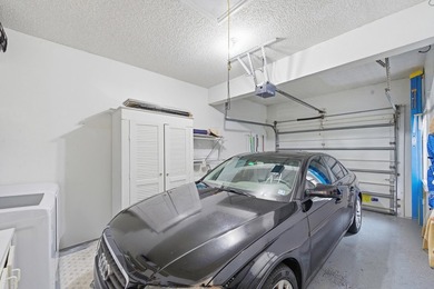 Immaculately maintained + bright, this airy 2/2 waterfront villa - photo 29