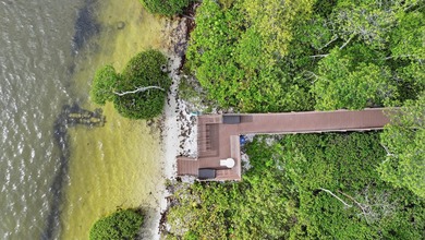 Immaculately maintained + bright, this airy 2/2 waterfront villa - photo 49