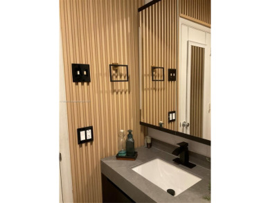 Come take a look at this cozy unit on Golden Isle Drive in