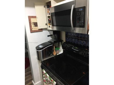 Come take a look at this cozy unit on Golden Isle Drive in