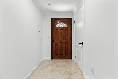 Prime location in Glendale! Beautiful and spacious TownHouse - photo 13