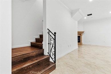 Prime location in Glendale! Beautiful and spacious TownHouse - photo 17