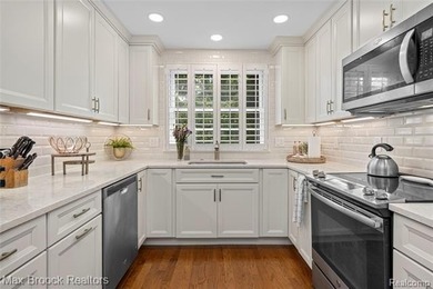 Beautifully updated 3-bedroom, 3 full bath ranch situated on a - photo 18