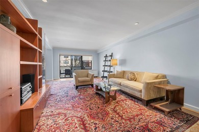 Welcome to The Versailles building at 20 Canterbury Rd in Great - photo 4