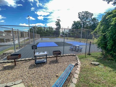 Rare Lakefront Opportunity: Nostalgic End-Unit at The Landing - - photo 26
