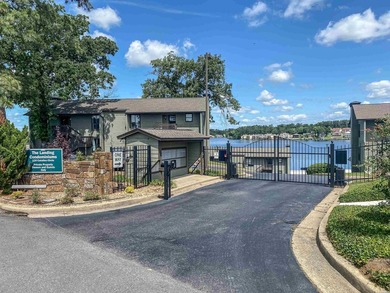 Rare Lakefront Opportunity: Nostalgic End-Unit at The Landing - - photo 30
