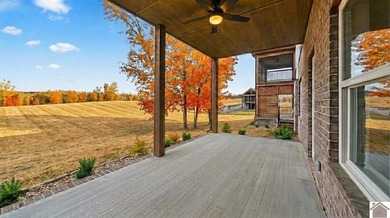 Welcome to your serene waterfront oasis at 376 Moon Bay Dr, a - photo 34