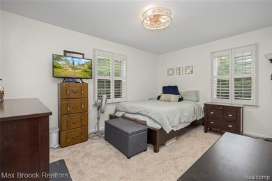 Beautifully updated 3-bedroom, 3 full bath ranch situated on a - photo 36