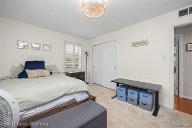 Beautifully updated 3-bedroom, 3 full bath ranch situated on a - photo 37