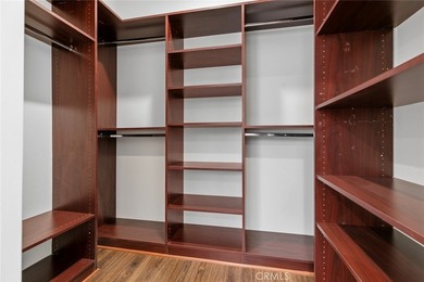 Prime location in Glendale! Beautiful and spacious TownHouse - photo 40