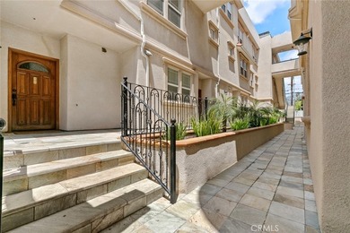 Prime location in Glendale! Beautiful and spacious TownHouse - photo 45