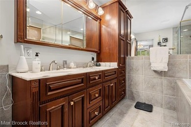 Beautifully updated 3-bedroom, 3 full bath ranch situated on a - photo 47