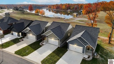 Welcome to your serene waterfront oasis at 376 Moon Bay Dr, a - photo 48