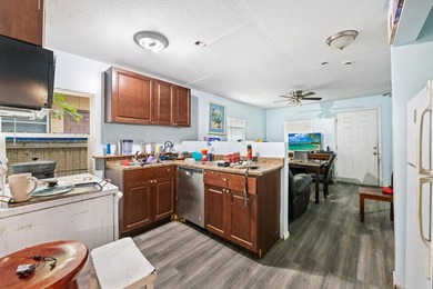 Discover this charming 3-bedroom, 1-bathroom single-family - photo 9
