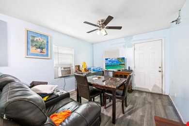 Discover this charming 3-bedroom, 1-bathroom single-family - photo 10