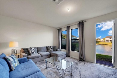 Experience luxury living in the gated community of Oak Tree! - photo 10