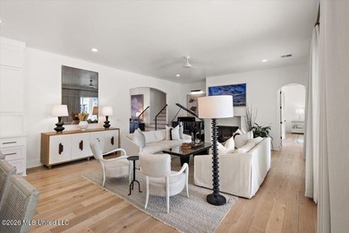 Stunning home with scenic views of 18th hole on Reunion's - photo 13