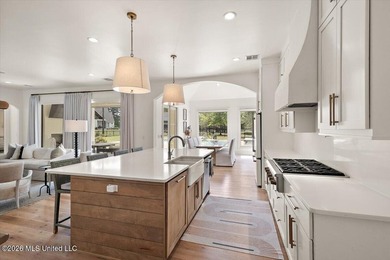 Stunning home with scenic views of 18th hole on Reunion's - photo 17