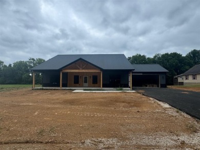 Lake Home For Sale in Scottsville, Kentucky