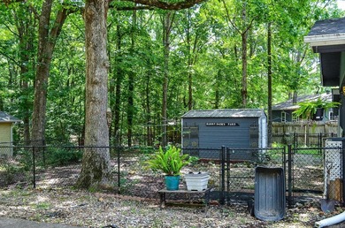 Prepare for lots of windows, expansive living areas and large - photo 34