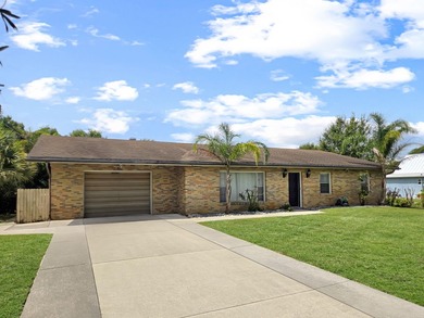 Don't miss this pool home on nearly 1/2 acre in desirable White - photo 3