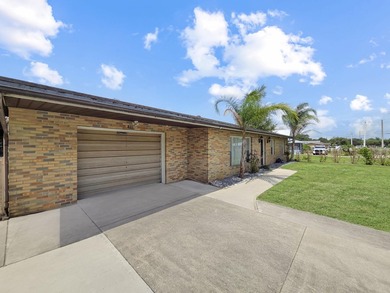 Don't miss this pool home on nearly 1/2 acre in desirable White - photo 5