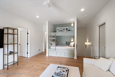 Stunning home with scenic views of 18th hole on Reunion's - photo 46