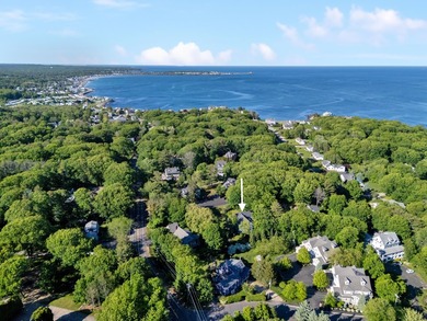 Welcome to 589 York Street #6, located in York Harbor. This - photo 1