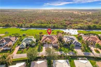 Hobe Sound Golf Club *Hidden Gem* on 8th Fairway. Rare 4BR/4BA - photo 1