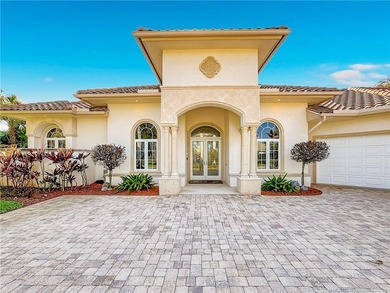 Hobe Sound Golf Club *Hidden Gem* on 8th Fairway. Rare 4BR/4BA - photo 7