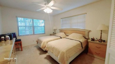 Welcome to this charming, BRIGHT CORNER, neat, two-bedroom - photo 13