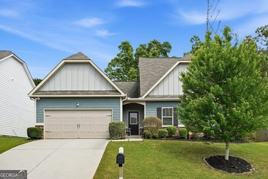 Welcome to this beautiful home located in the prestigious Mirror - photo 4