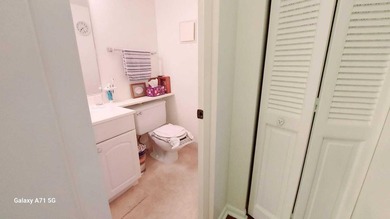 Welcome to this charming, BRIGHT CORNER, neat, two-bedroom - photo 17